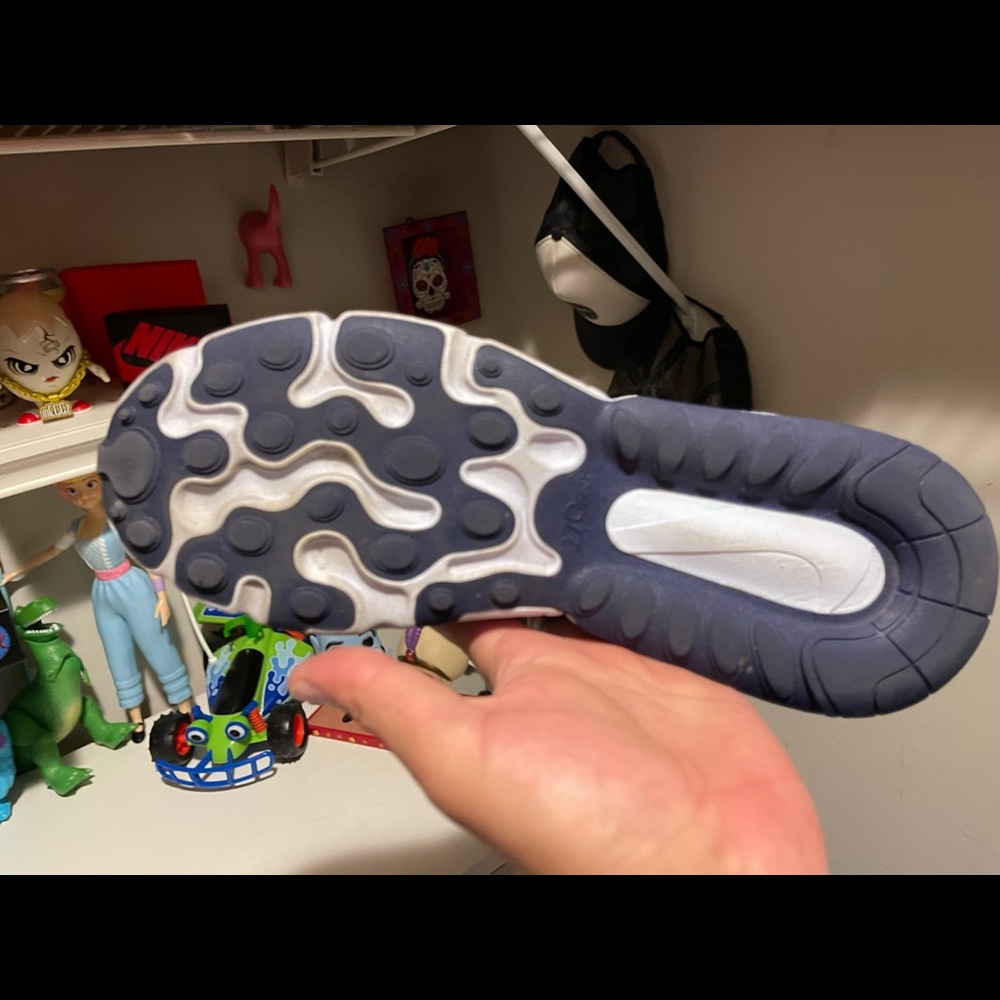 Nike - Picture 8 of 9